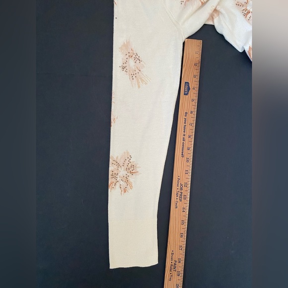 Talbots XL Cream Embellished sequins, beads Floral Long Sleeve Sweater Women's - Picture 8 of 16